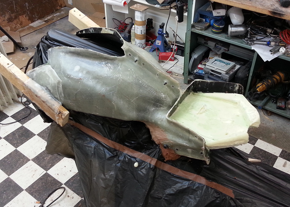 Fuel tank in foam