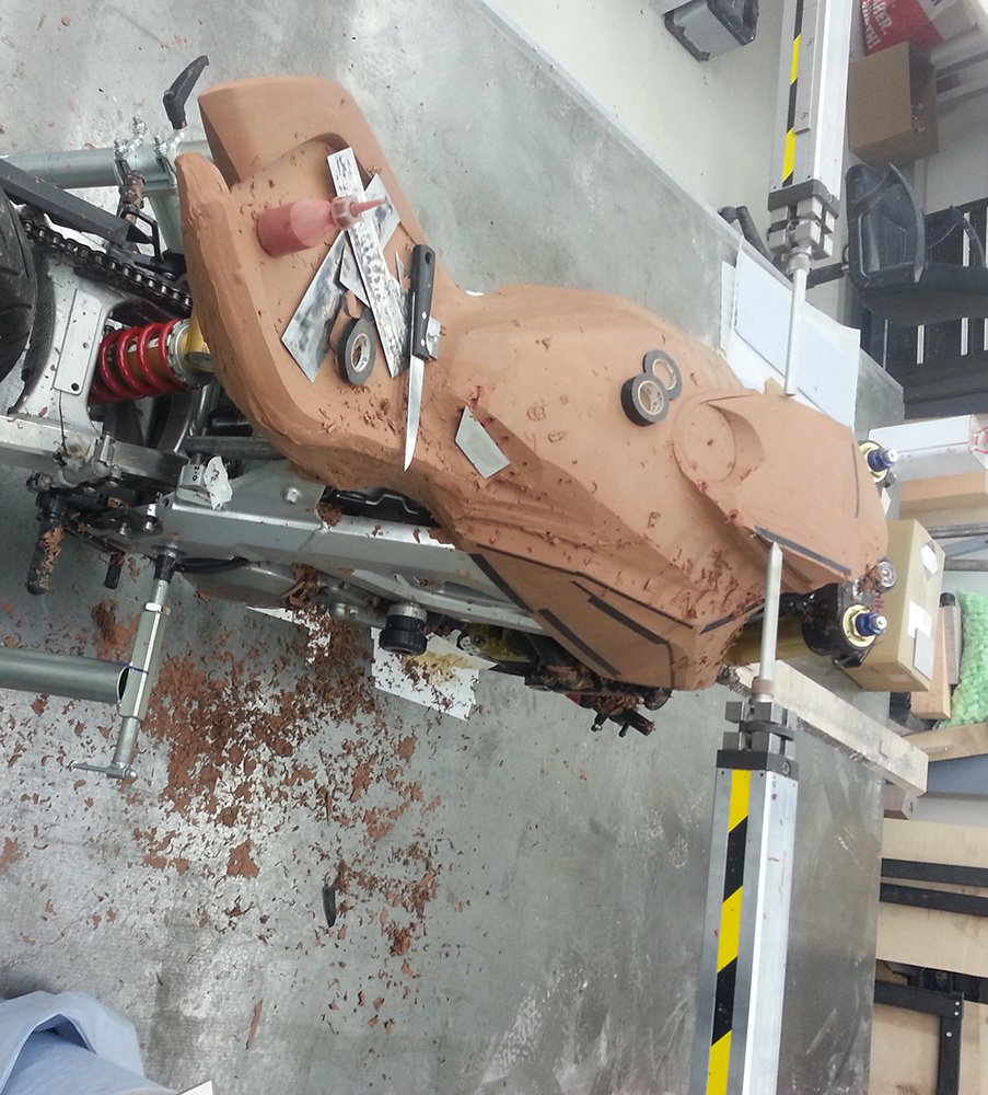 Mirroring design over using measuring machines