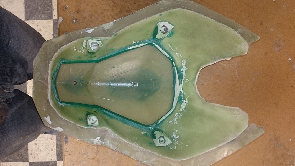 Headlight mould b-side