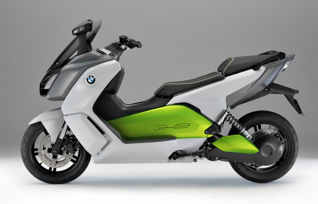 BMW C-Evolution electric scooter side view