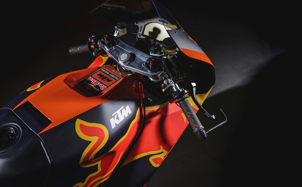 2017-KTM-RC16